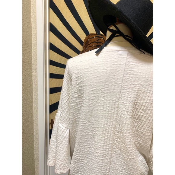 🌈 Stylish modern ruffle blouse - Picture 5 of 6